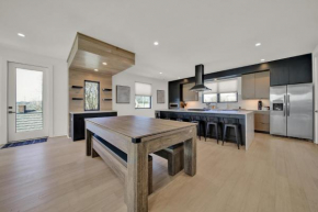 406 Katonah Amazing Location Rooftop patio views and a gym